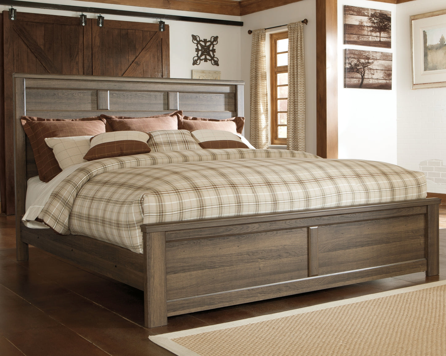 Juararo Panel Bed