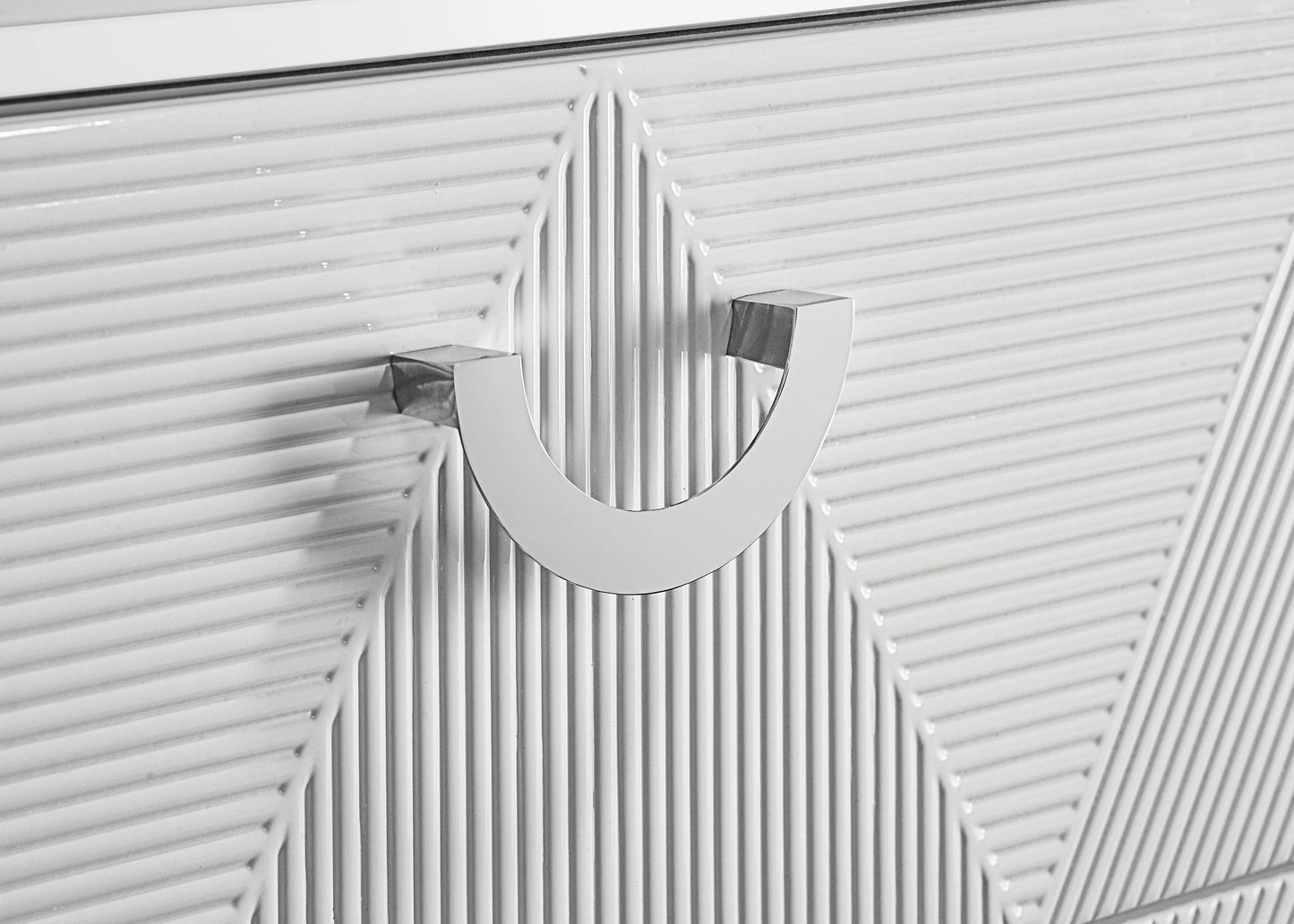 Cassia 4-piece Eastern King LED Bedroom Set White High Gloss