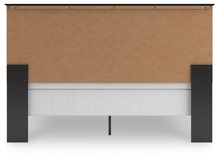 King Panel Bed with Mirrored Dresser, Chest and Nightstand