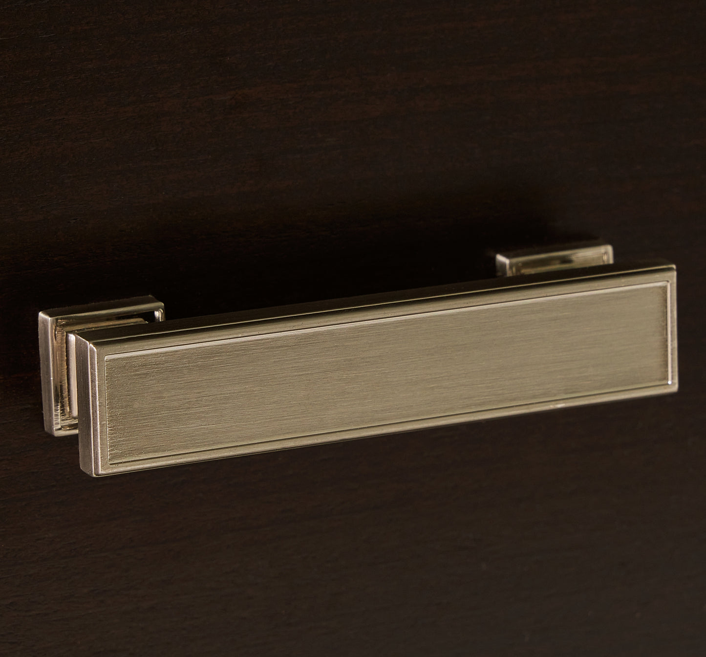 Covetown California King Panel Bed with Mirrored Dresser, Chest and Nightstand